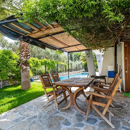 Jash Bedrooms Homestay